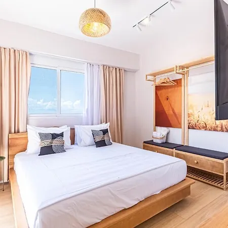 Dhermi's Icon Big 1br Ap 7